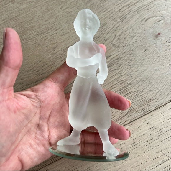ARRIBAS BROTHERS DISNEY PARKS ALADDIN & JASMINE FROSTED GLASS FIGURE SET - Picture 3 of 5